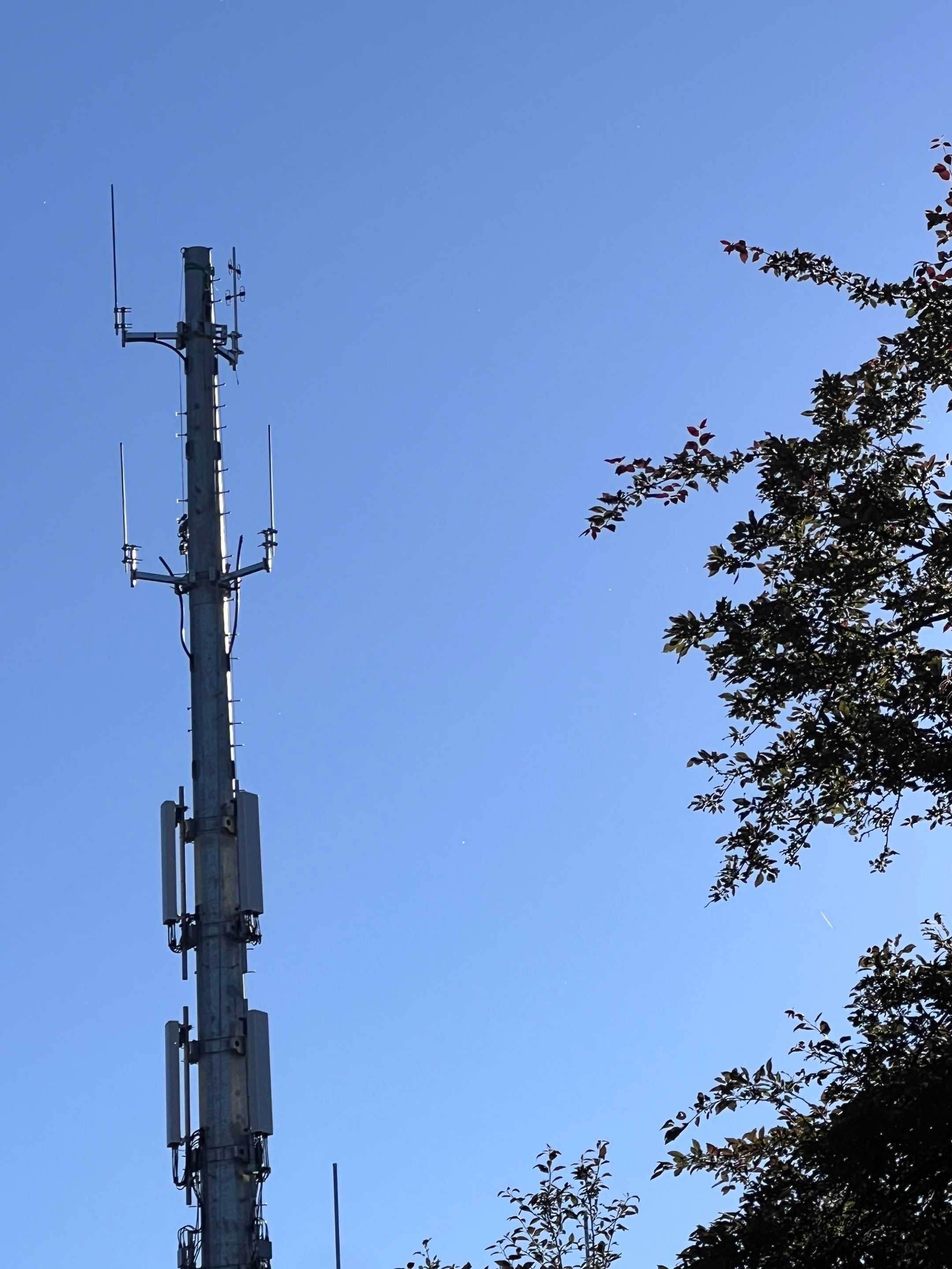 a large telephone pole for radio signals